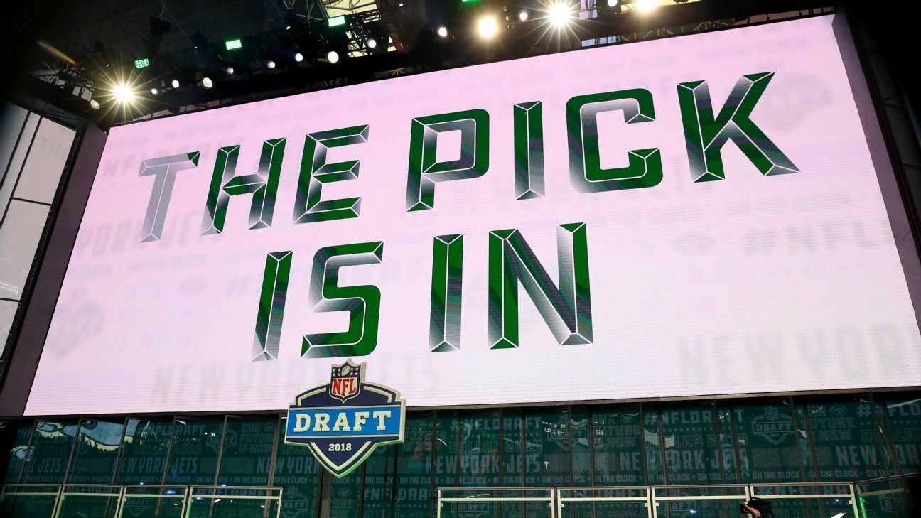 Dolphins acquire No. 6 pick in 2021 draft from Eagles for No. 12 pick, 2022  first-rounder