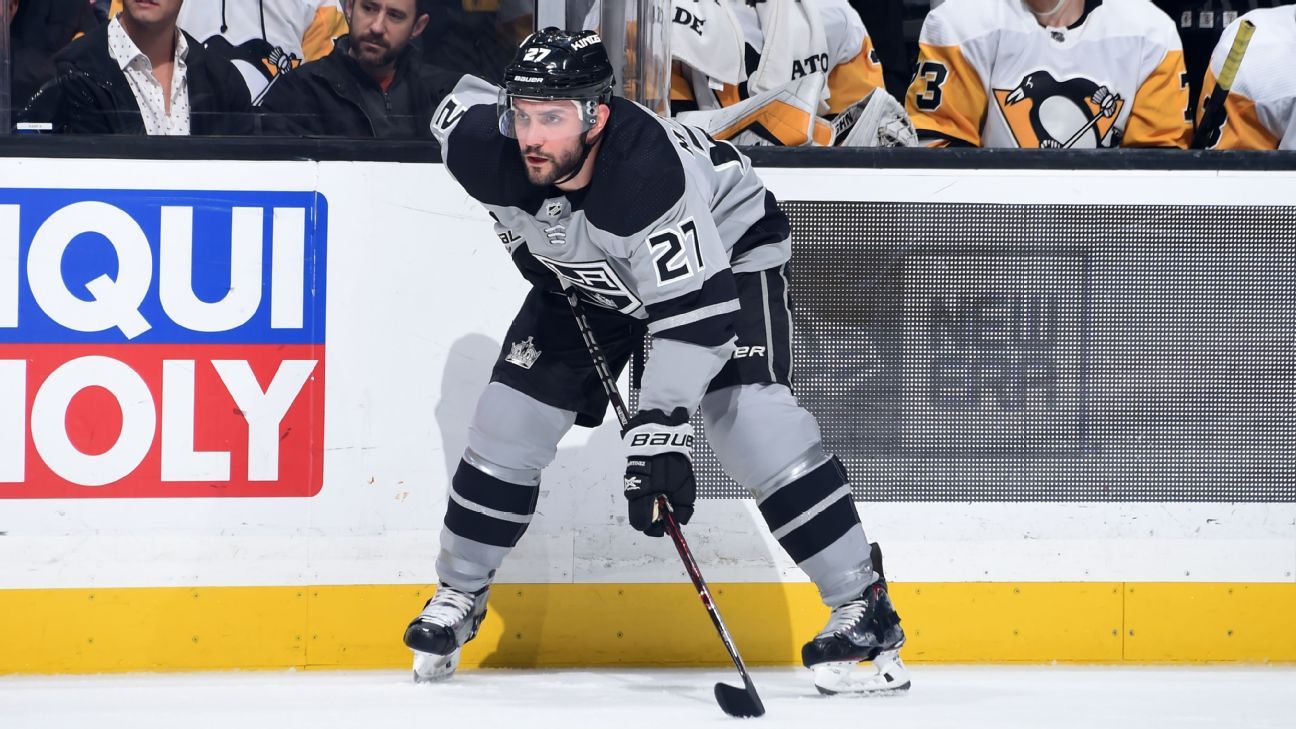 Kings defenceman Alec Martinez has surgery for cut on wrist