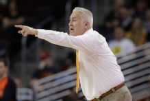 Oregon State says coach Wayne Tinkle won't return next season