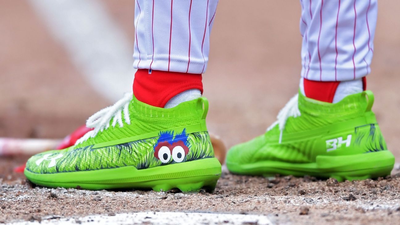 Photos: Bryce Harper rocks neon green Phillie Phanatic cleats in debut -  ESPN