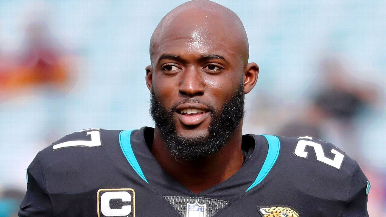 Under Armour - Leonard Fournette has one goal with the Jacksonville  Jaguars: #MakeHistory. #IWILL Support your squad with NFL Combine Authentic  Gear: