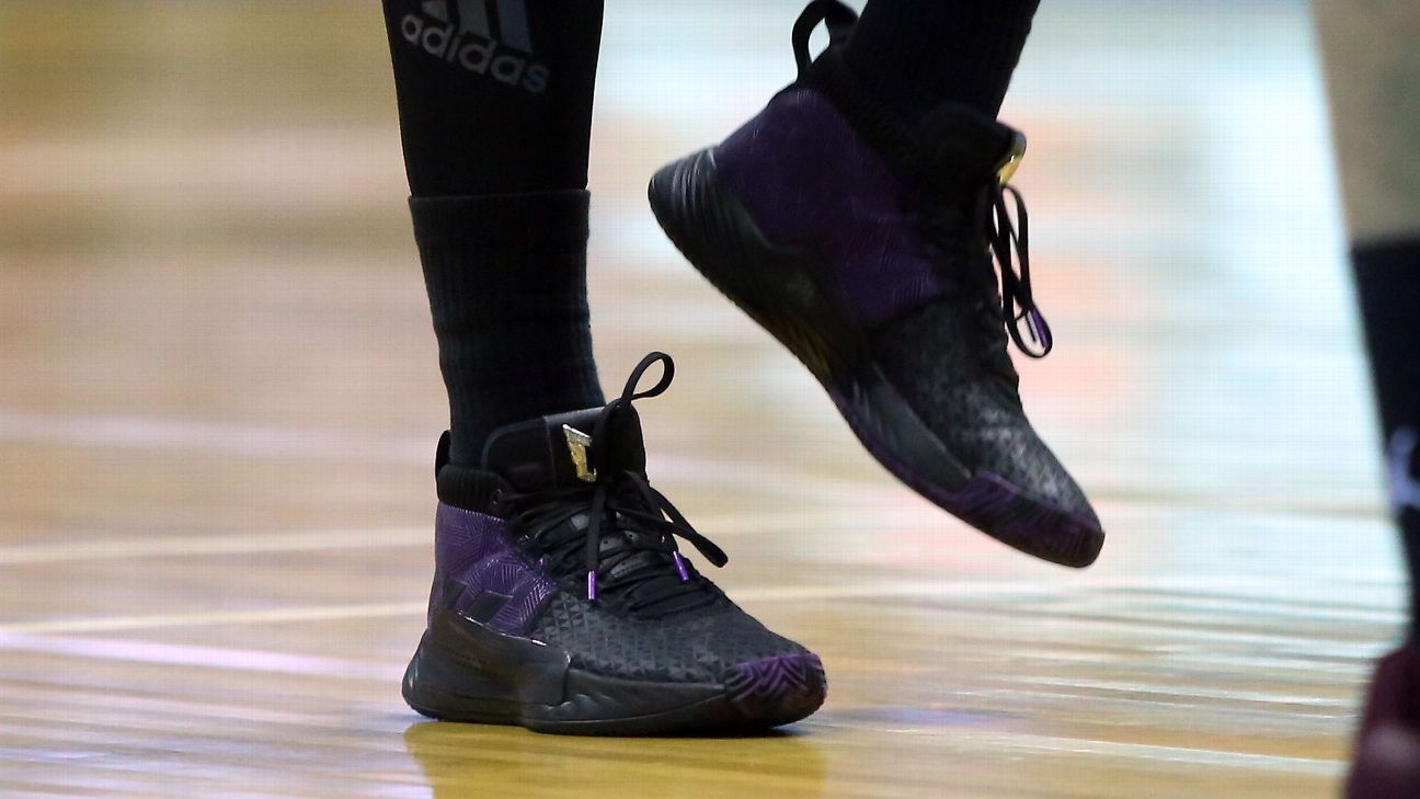 Who had the best sneakers of Week 6 in the PBA Commissioner's Cup?