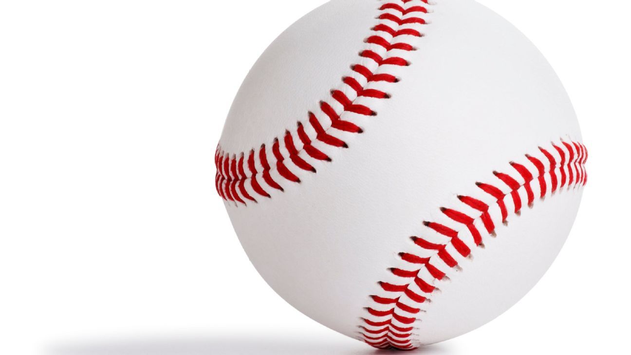 Dodgers, Rangers swap minor league pitchers