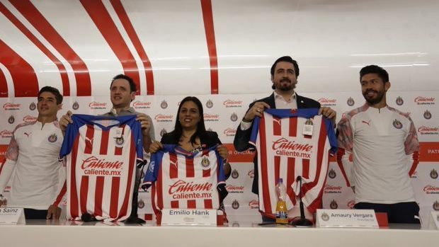 Por patrocinio, Caliente mejorará momio si Chivas sale Campeón