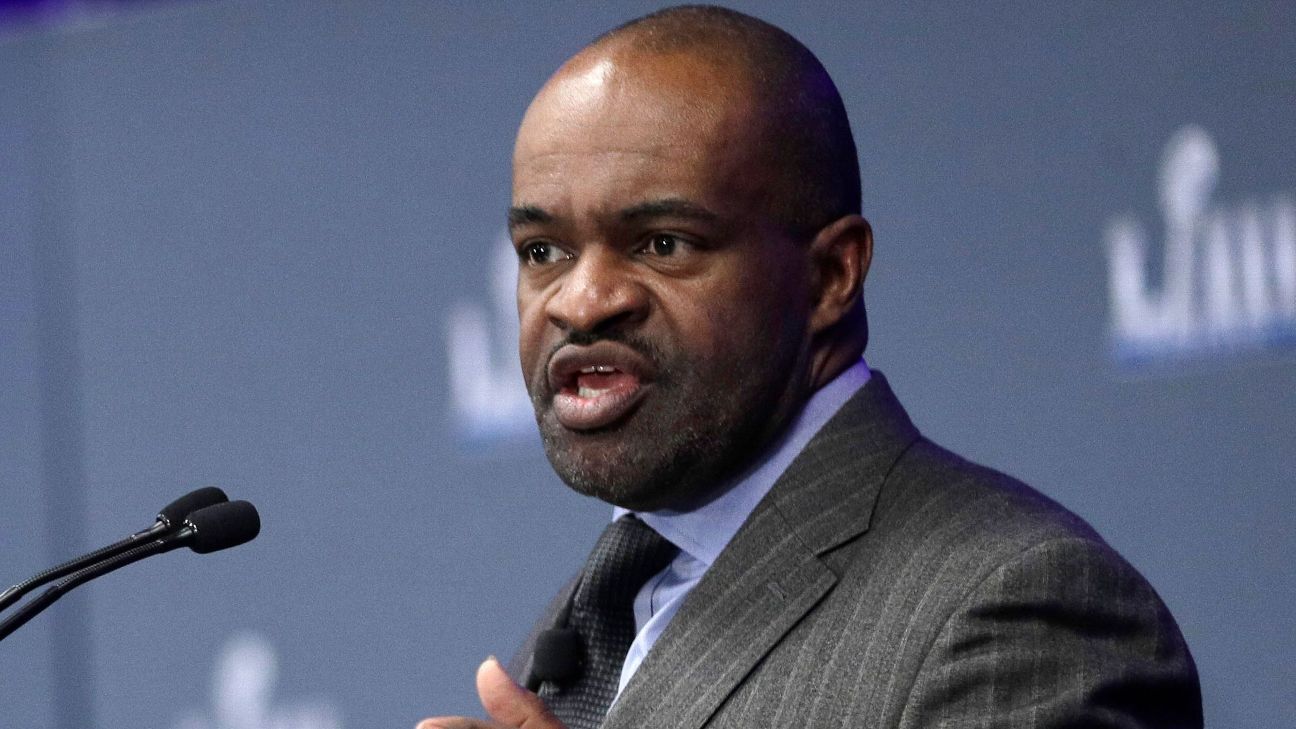 DeMaurice Smith discusses email trove from WFT investigation, questions whether race a factor in hiring decisions around NFL