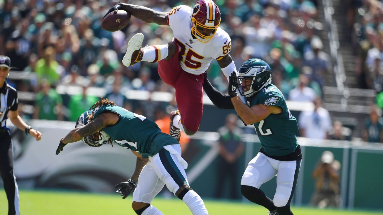 Redskins' Vernon Davis hurdles way to 48-yard TD on emotional day ...