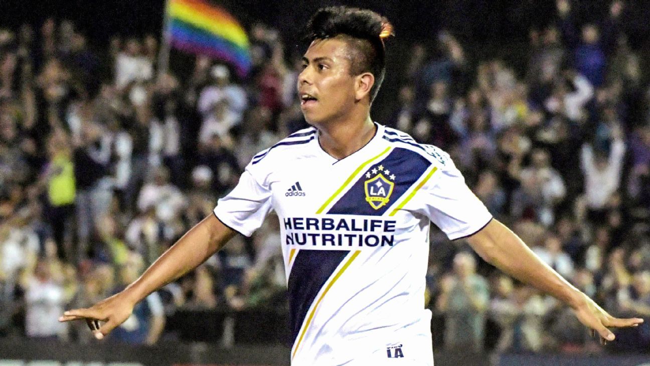 LA Galaxy Transfer Midfielder Efraín Álvarez to Liga MX Side Club