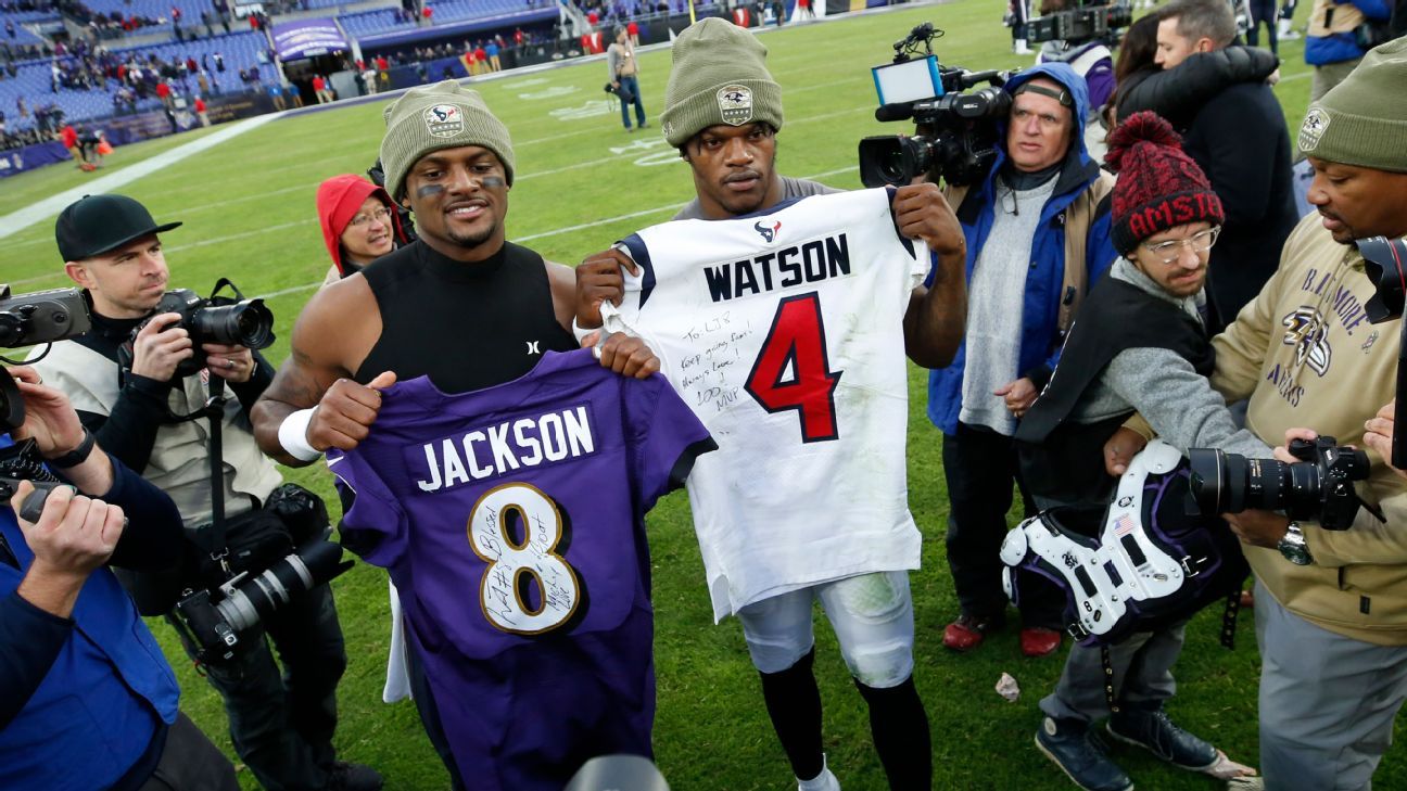 Jersey swap: NFL players share shirts off back