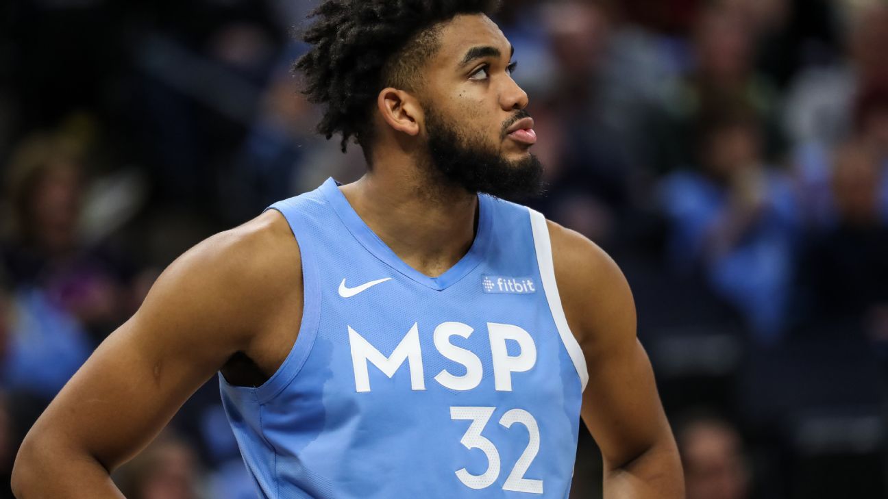 Timberwolves Karl Anthony Towns Out At Least Two Weeks With Broken Wrist