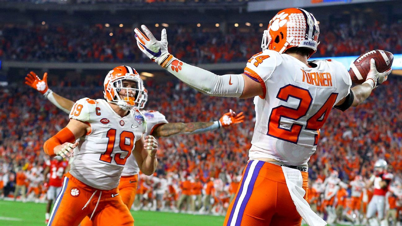 Clemson QB Trevor Lawrence Tosses 64-Yard TD To Tee Higgins vs. Texas A&M -  video Dailymotion