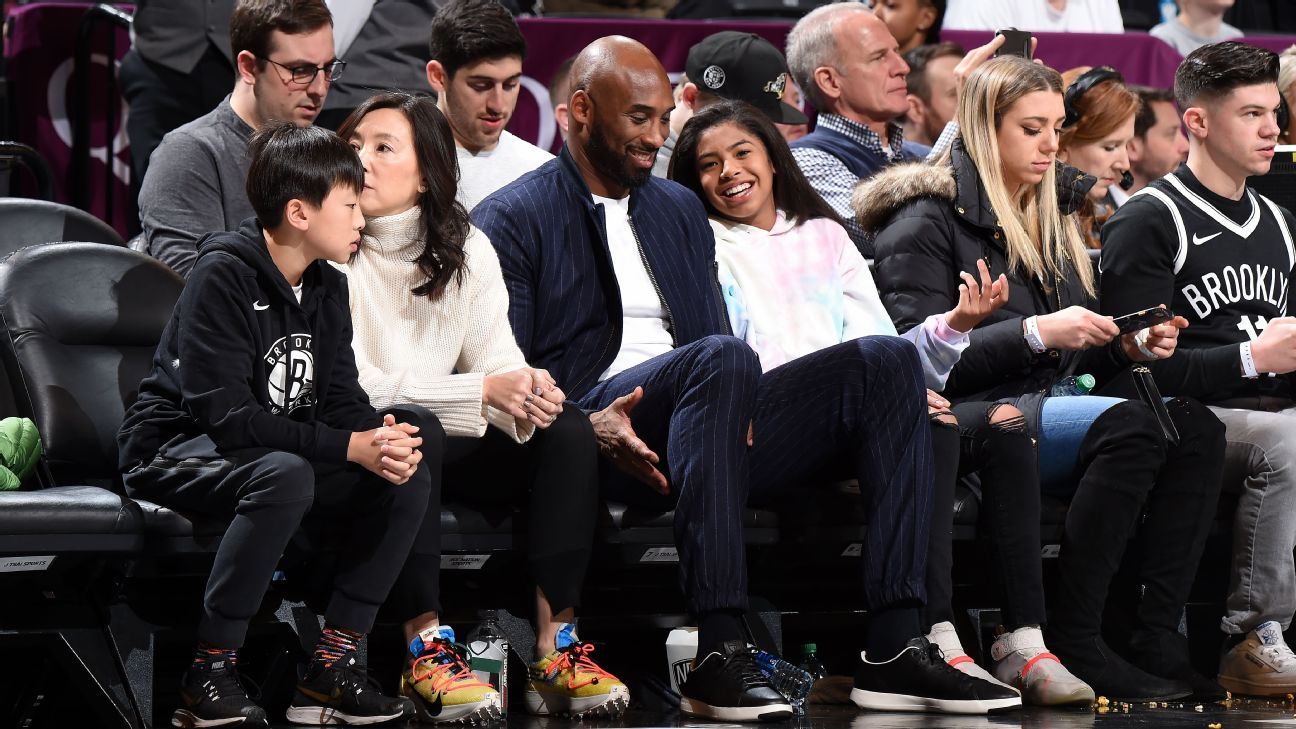 Lakers Put Kobe Bryant And Gigi's Jerseys On Courtside Seats For Game