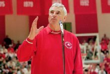 Indiana to build statue in honor of legendary coach Bob Knight