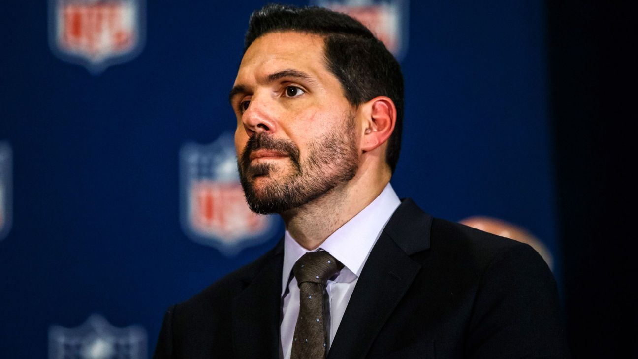 Dean Blandino returns to XFL as VP of officiating, playing rules innovation - ESPN