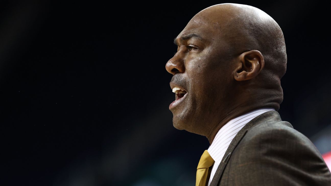 Danny Manning joins Louisville Cardinals' staff as an assistant coach