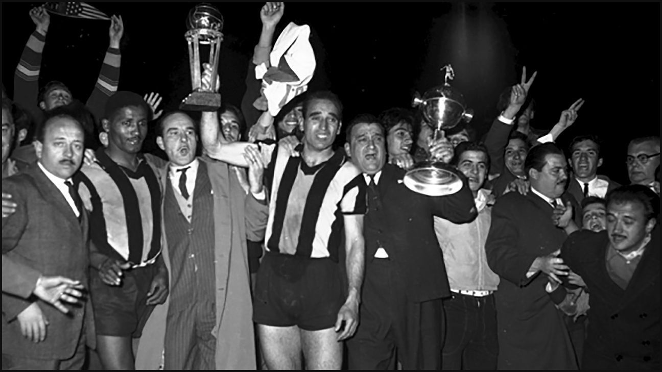 Primer partido de la historia de la Copa Libertadores - Padre y