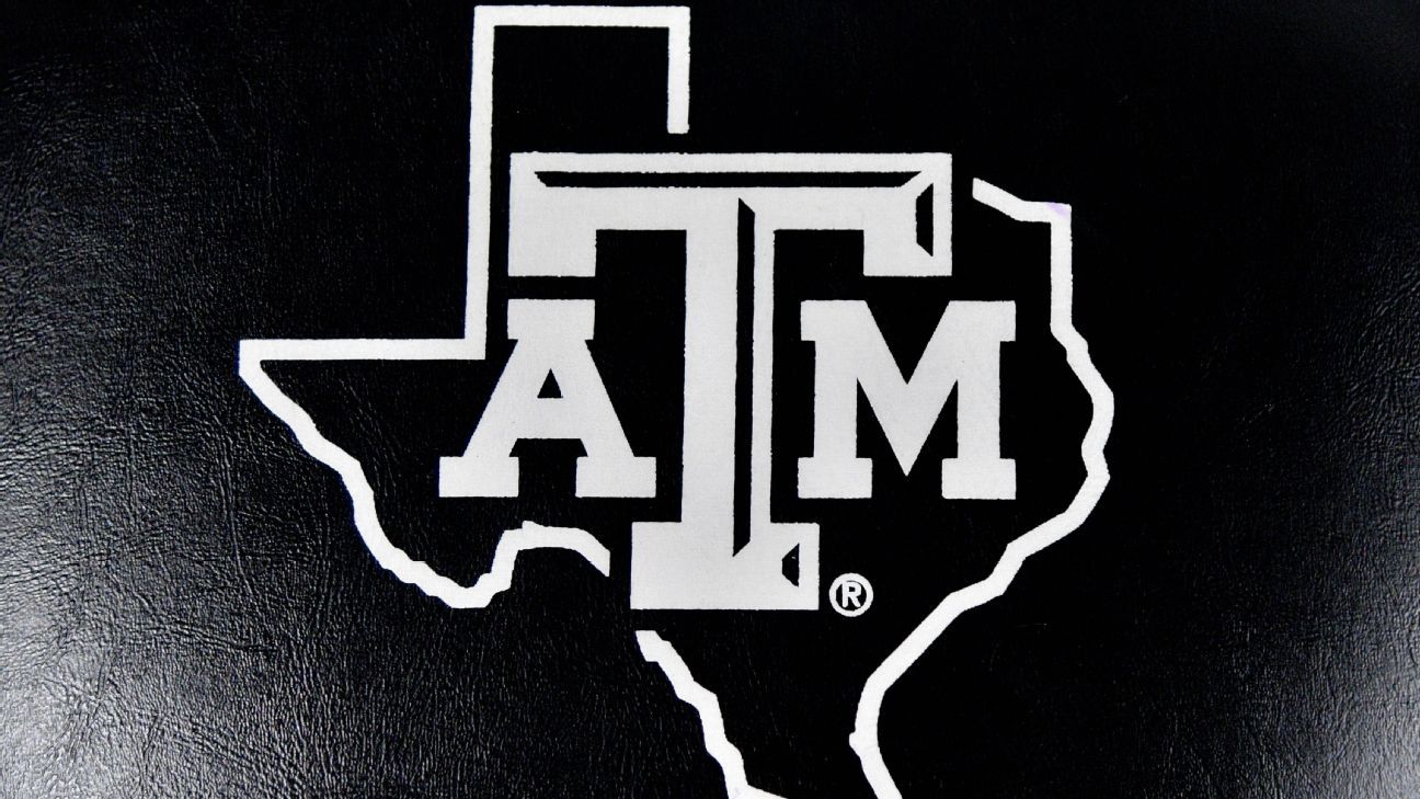 Texas A&M picks Earley to replace Schlossnagle