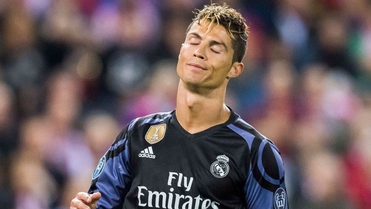 topknot braids and highlights the many phases of cristiano ronaldo s hair the many phases of cristiano ronaldo s hair