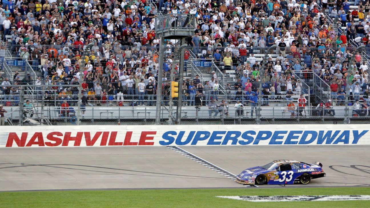 Nashville Superspeedway Getting 2021 Cup Series Race At Dover S Expense