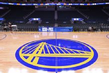 Sources: Warriors assistants Stotts, Stackhouse won't return