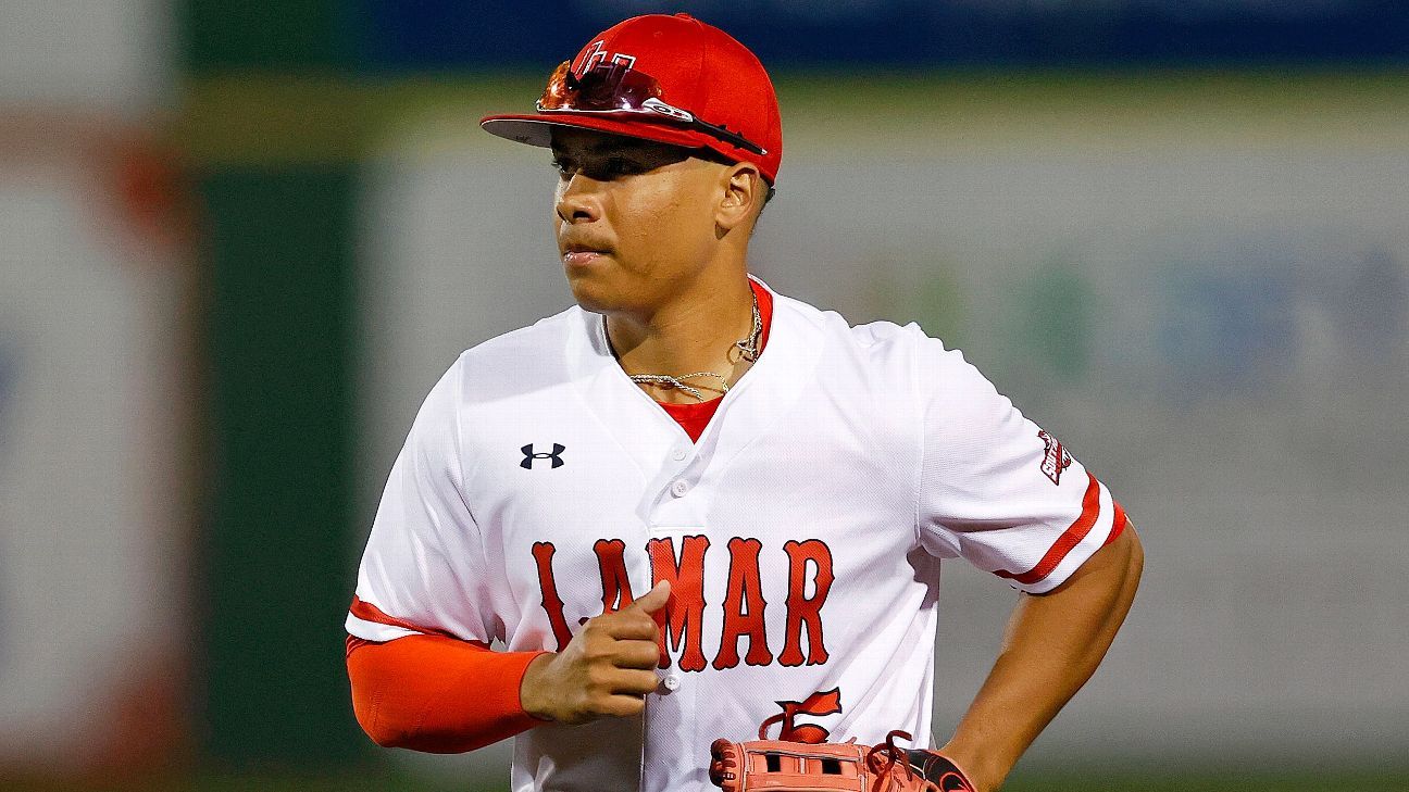 Astros sign Carlos Correa's brother J.C. Correa as undrafted player