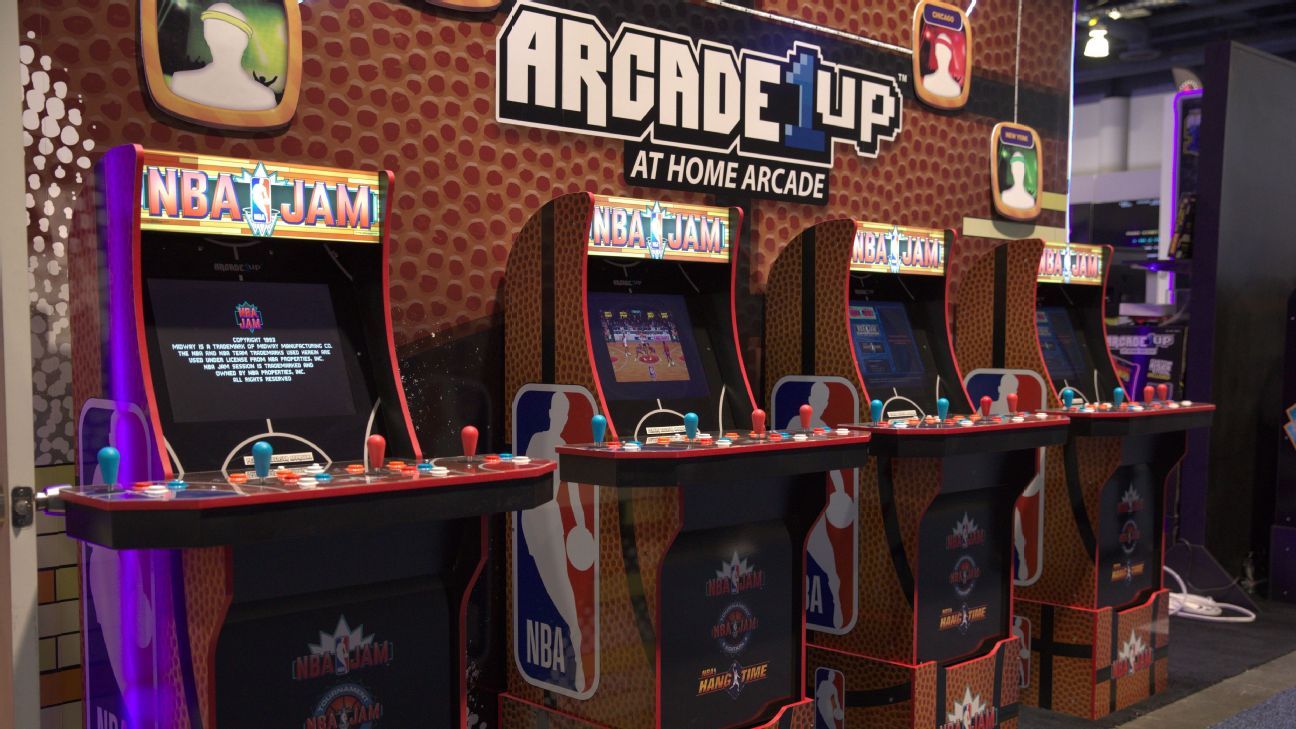 ARCADE1UP RELEASES NEW LINE OF ICONIC ARCADE MACHINES FOR THE