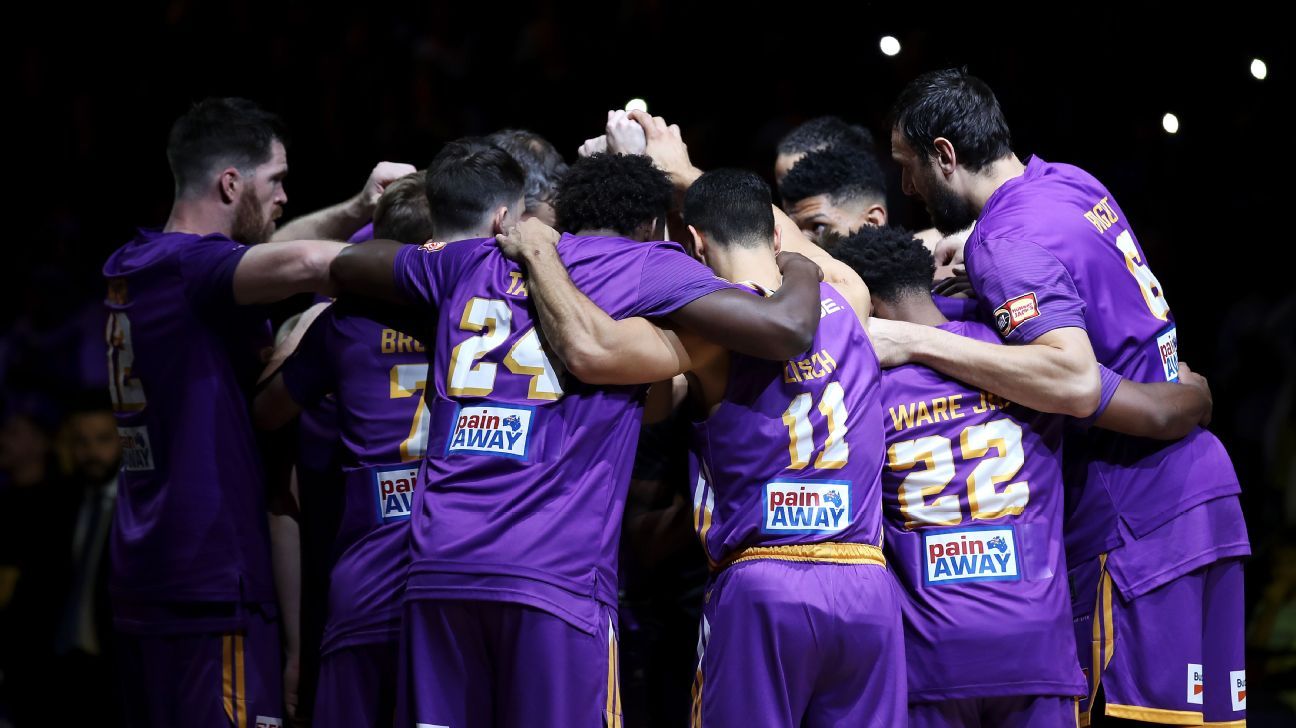 NBL's Sydney Kings, Illawarra Hawks shift to Albury ESPN