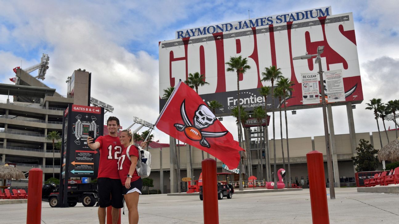 Buccaneers announce plans to host fans at Raymond James Stadium in 2020