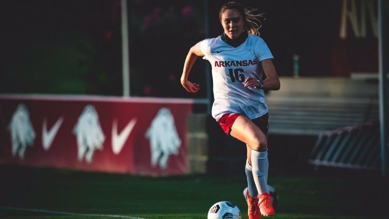 Arkansas' Anna Podojil Named College Player of the Week