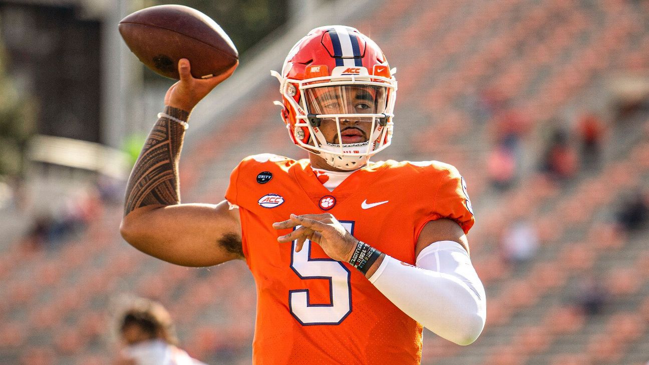 Clemson's Uiagalelei Will Show What He's Learned From Lawrence - Sports  Illustrated Clemson Tigers News, Analysis and More