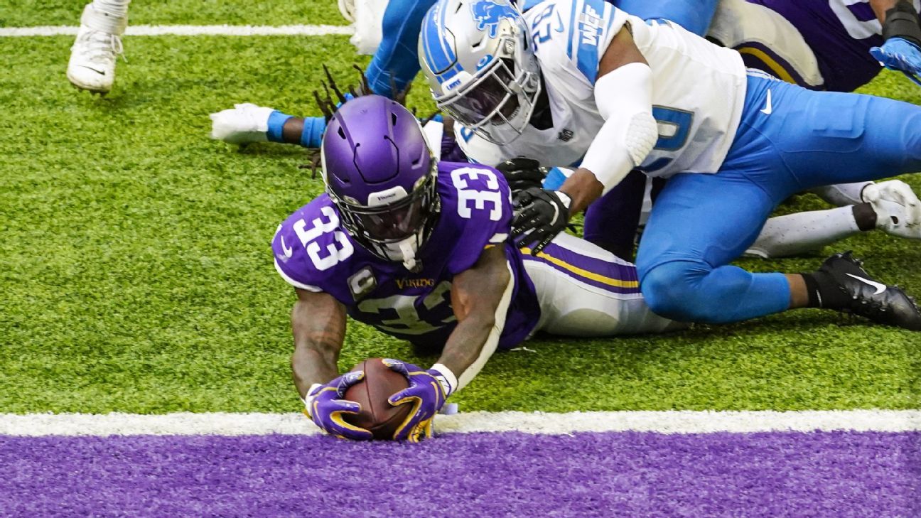 Minnesota Vikings running back Dalvin Cook explodes through massive running  lane for 30 yards