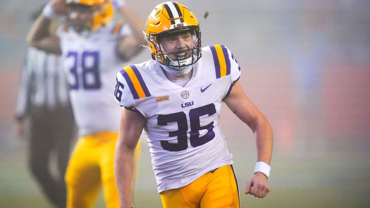 Cleveland Browns kicker Cade York 70-yard field goal