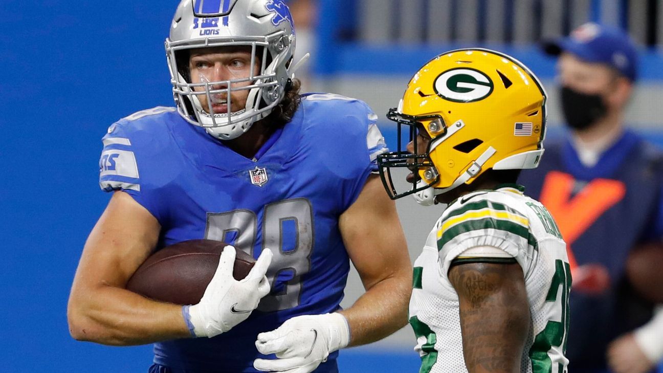 Report: Detroit Lions TE T.J. Hockenson's season is over after undergoing  thumb surgery 