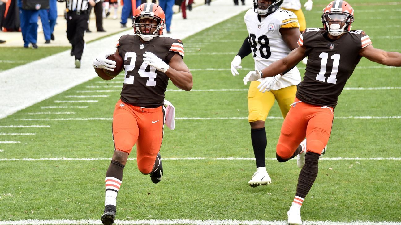 Browns’ Nick Chubb goes more than 1,000 yards this season with 47-yard TD run against Steelers