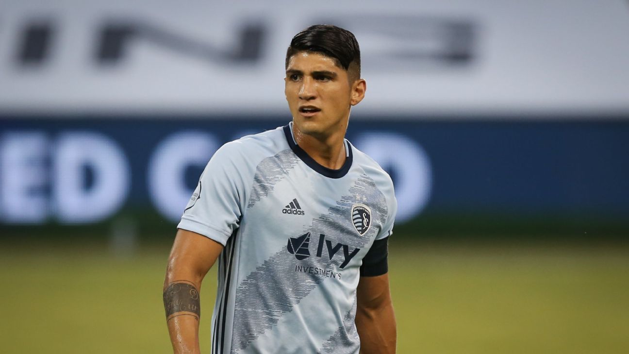 Alan Pulido interrupted controversial ante the FMF by supuesto adeudo de transferencia a Sporting Kansas City