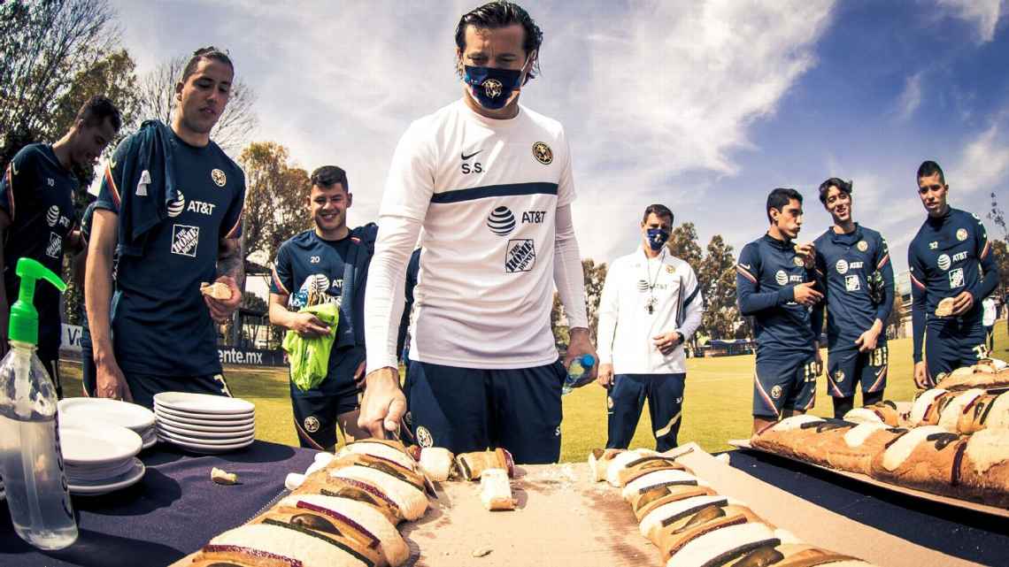 Gilberto Adame suplirá a Solari en el banquillo