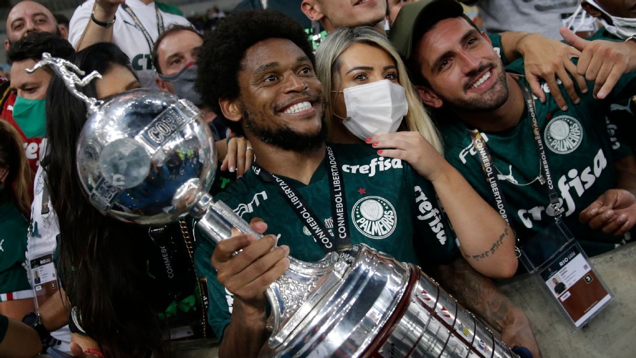 TNT Sports Brasil - Nas 3 vezes em que ganhou a Libertadores e foi pro  Mundial, o Palmeiras ficou no quase! Via: De Sola