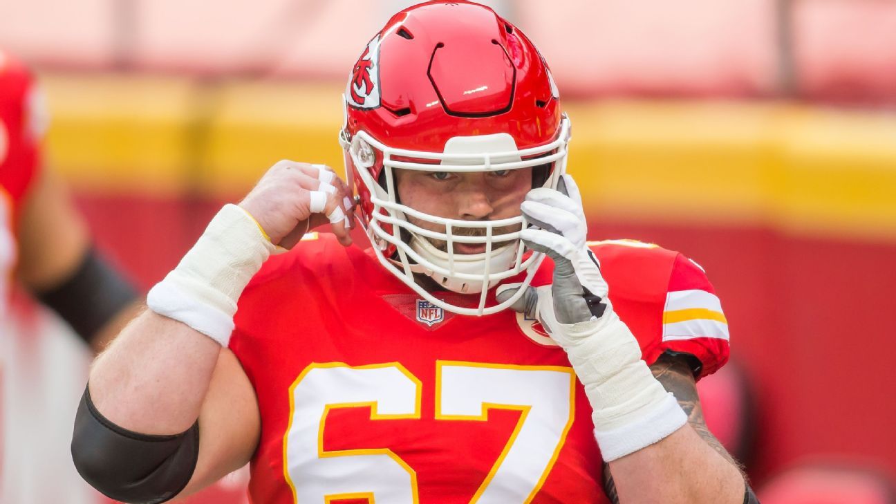 Kansas City Chiefs’ Daniel Kilgore leaves the COVID-19 list after close contact with barber
