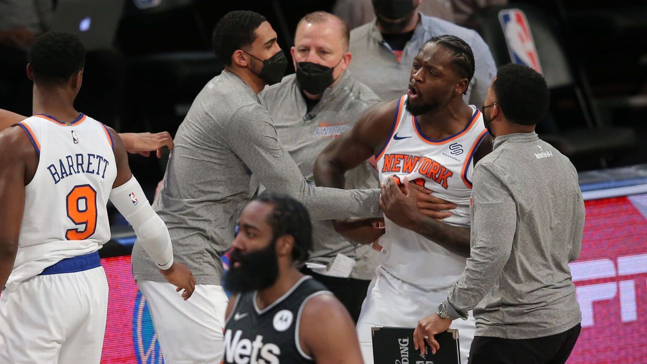 Julius Randle Makes New York Knicks History in Loss to Utah Jazz - Sports  Illustrated New York Knicks News, Analysis and More