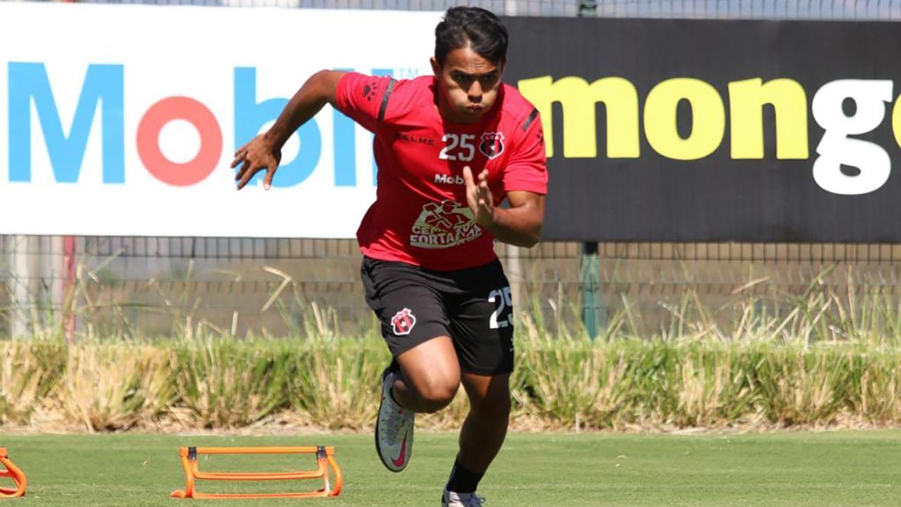 Viaje en taxi despegó carrera de promesa de Alajuelense, Aarón Suárez