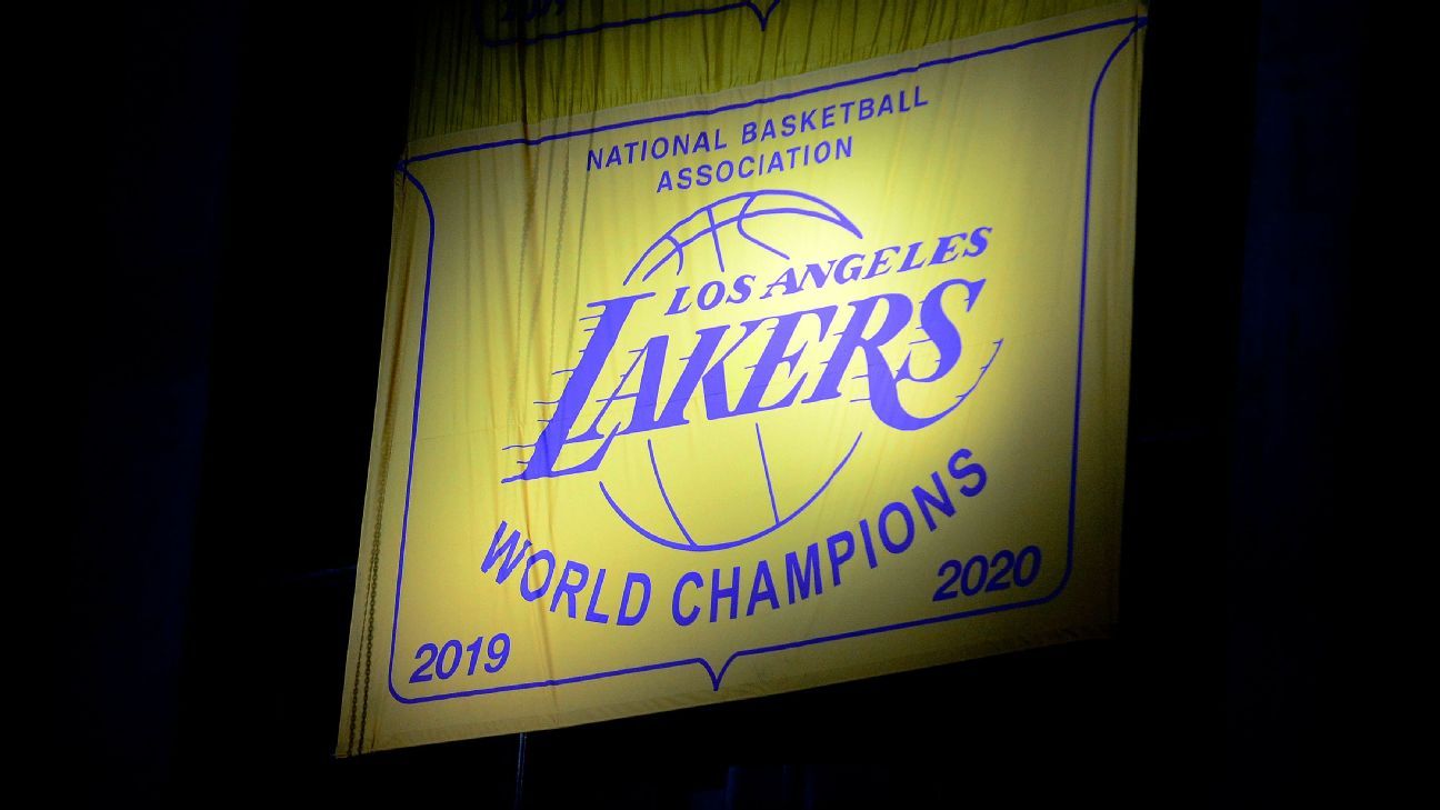 Los Angeles Lakers unveil 2020 NBA championship banner, stay alive for  top-6 spot - ESPN
