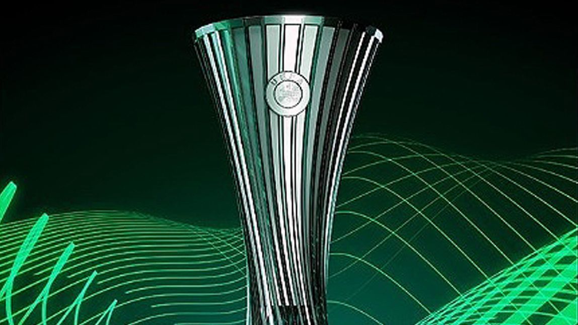 UEFA presenta el trofeo de la nueva Conference League ESPN