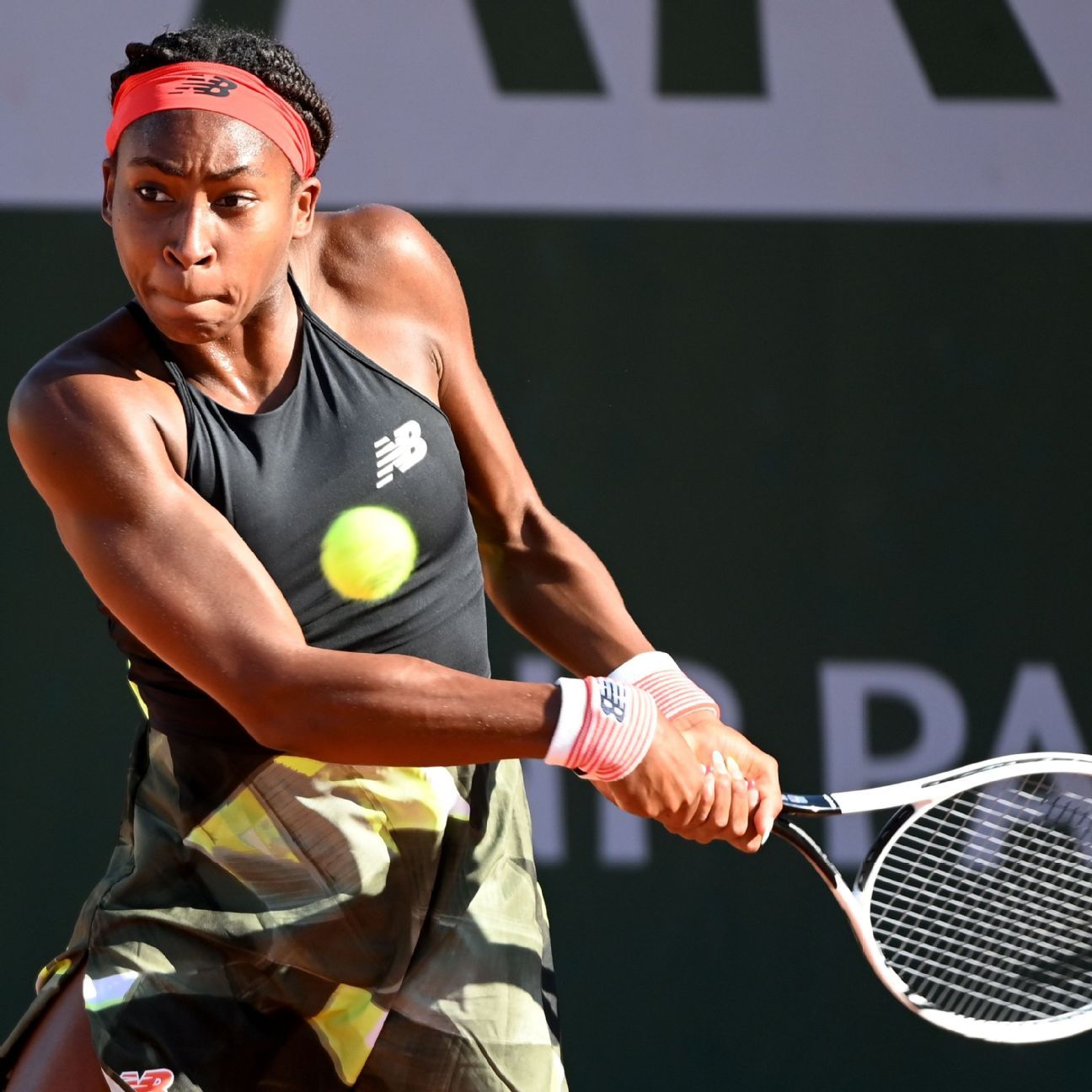 Coco Gauff wins first Grand Slam match as seeded player at French Open