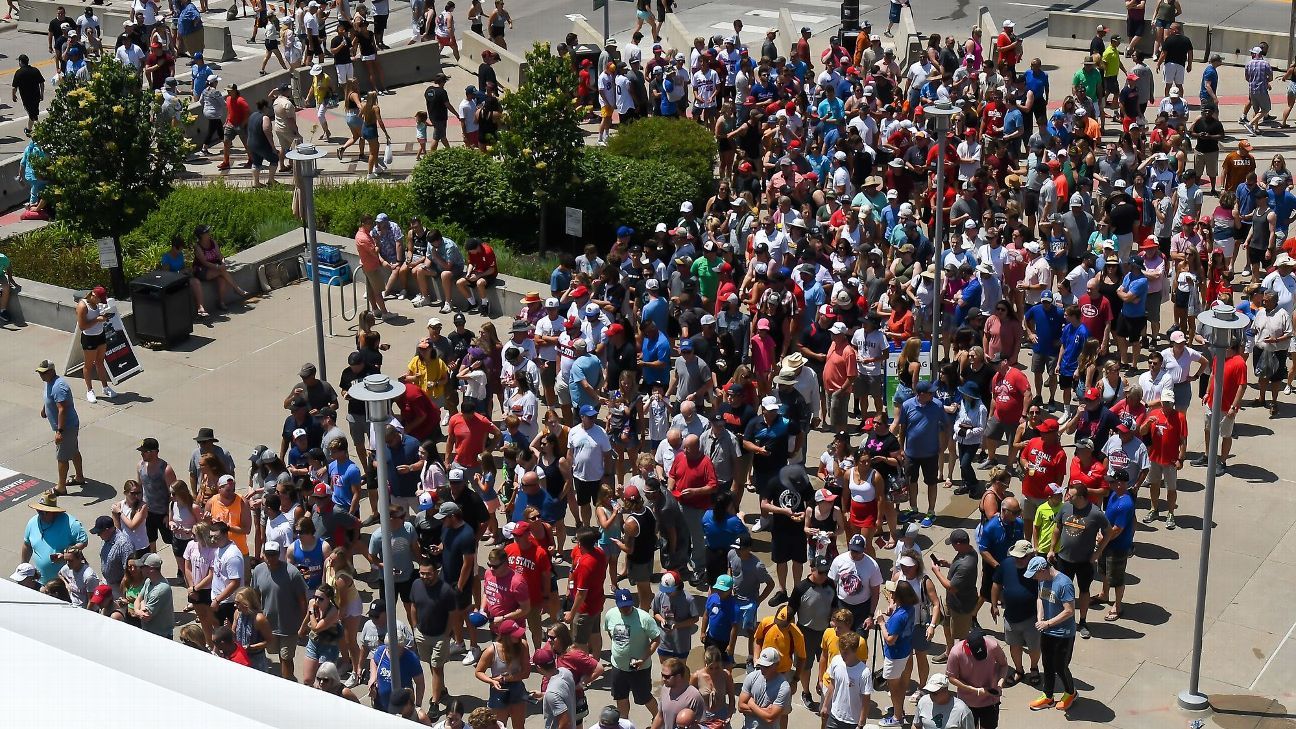 'That's why it's magic': Omaha celebrates return of World Series