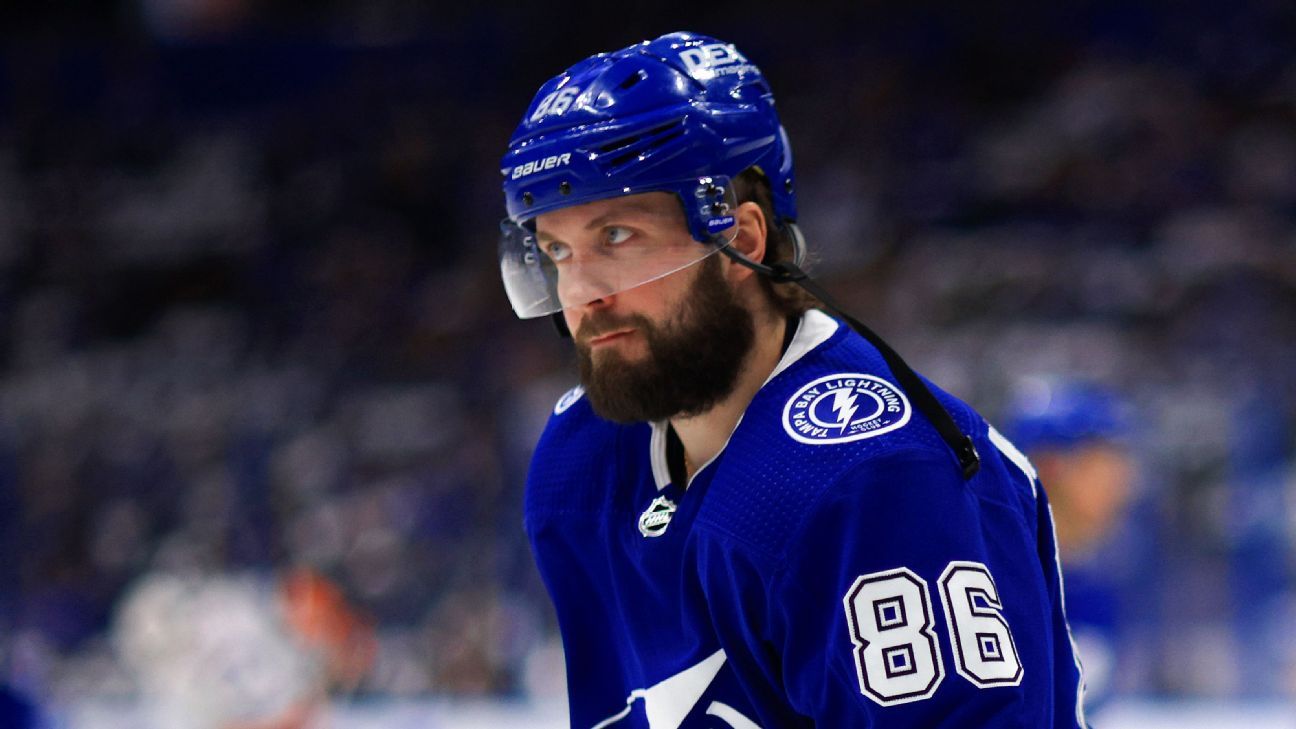 Tampa Bay Lightning S Nikita Kucherov Injured In Game 6 Loss To New York Islanders Status Unclear