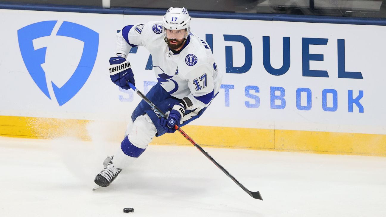 O ala do Tampa Bay Lightning, Alex Killorn, foi desqualificado do jogo 3 da final da Stanley Cup