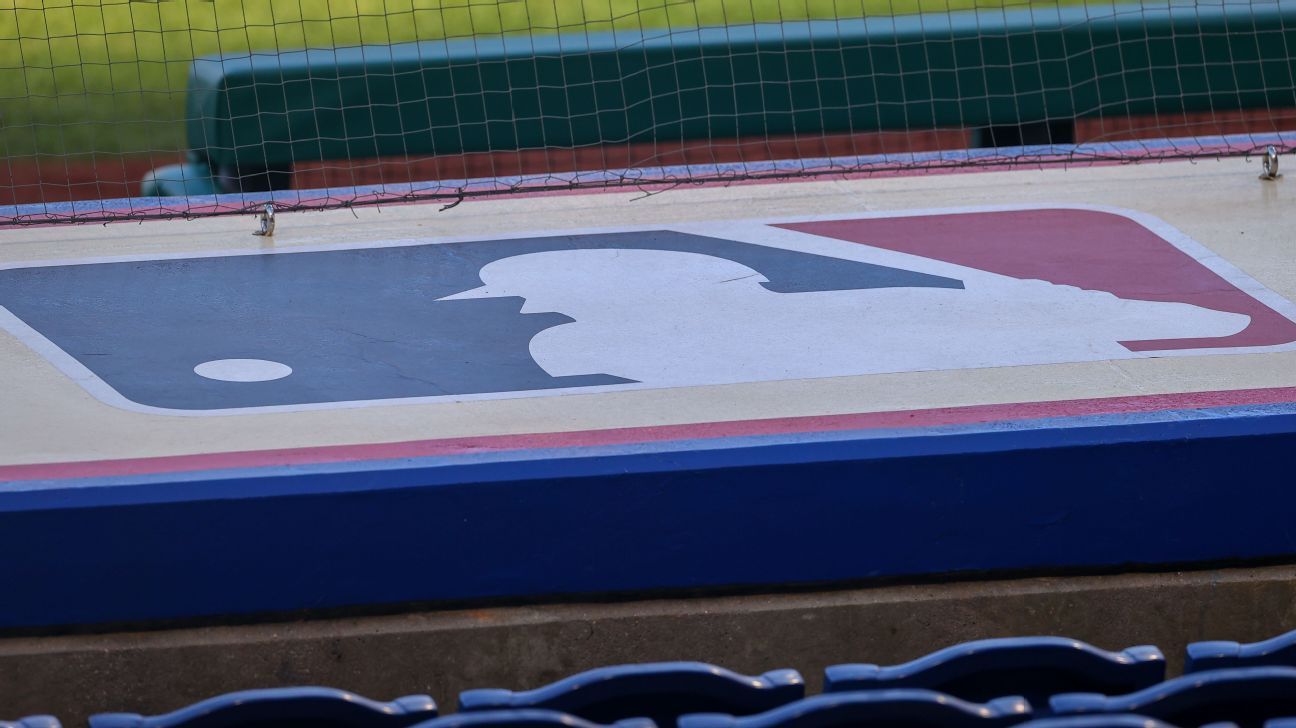 MLB, in memo, rebukes clubs for 'unacceptable' workplace facilities for women em..