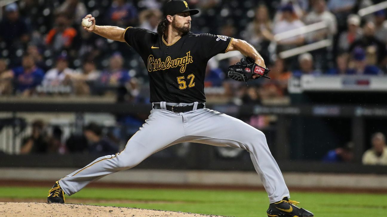 Pittsburgh Pirates relief pitcher Clay Holmes throws against the