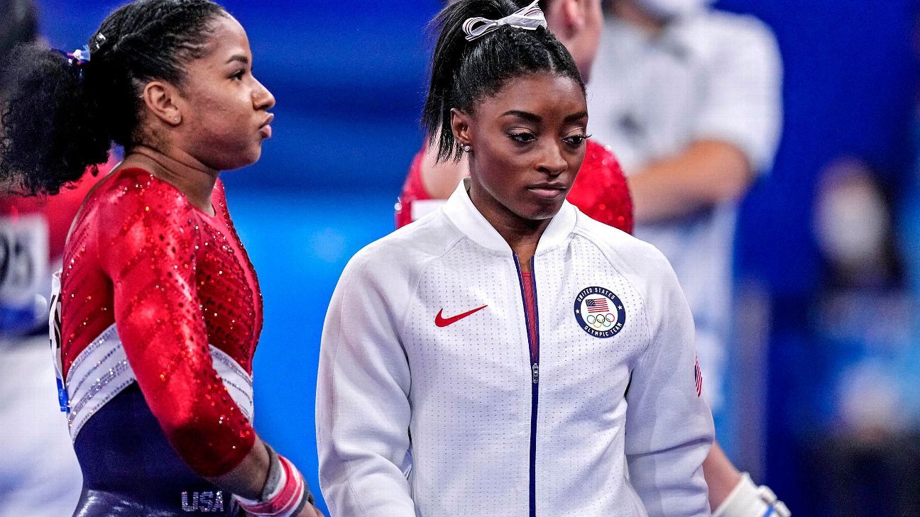 Aly Raisman proud of Simone Biles -- Took 'bravery' to withdraw from Olympic gym..