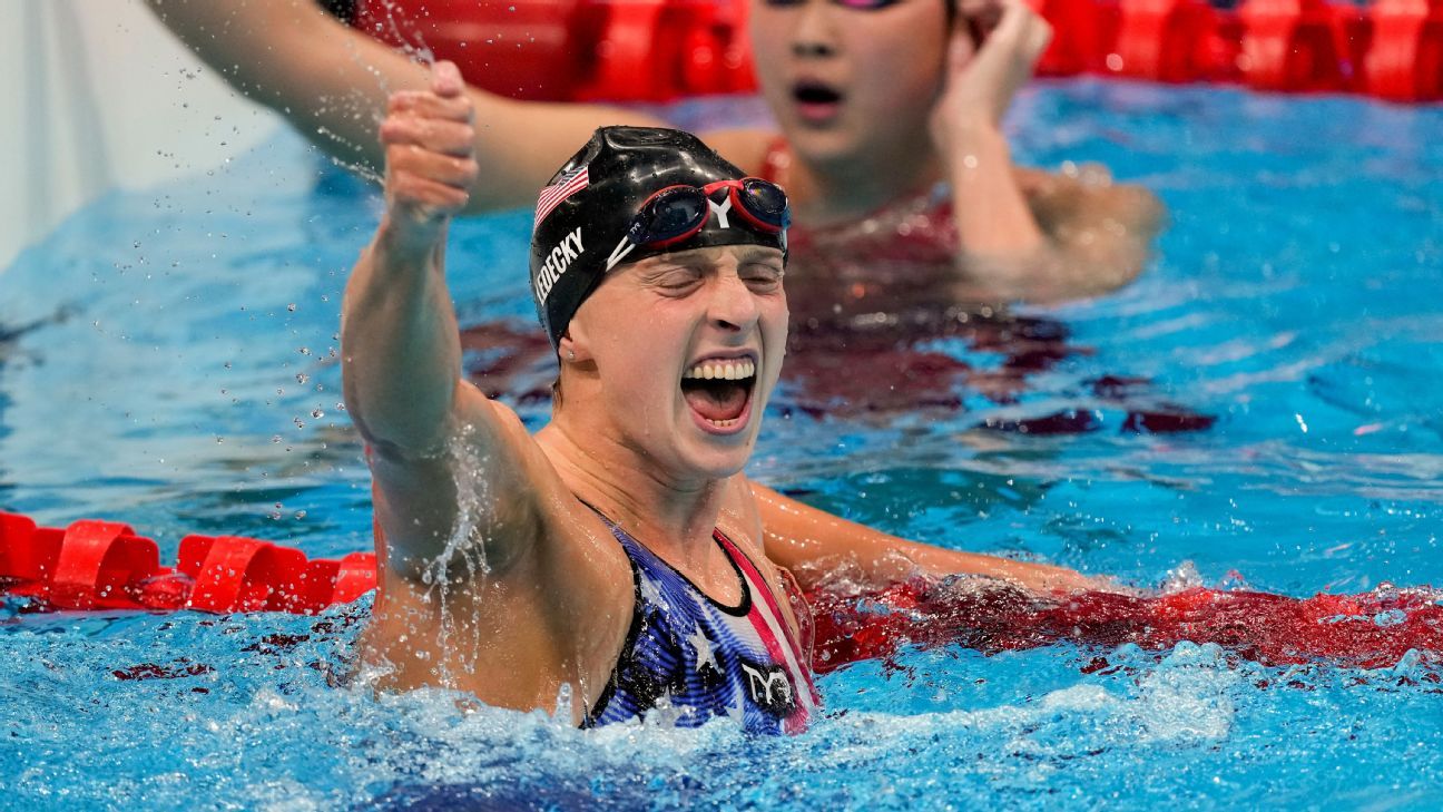 Katie Ledecky wins gold in women's 1,500-meter freestyle after placing 5th in 200 free