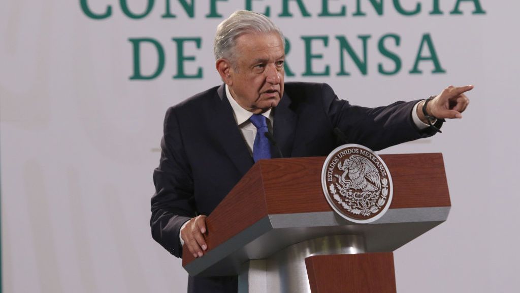 AMLO felicita a Tri Olímpico; desea suerte a novena mexicana vs República Dominicana